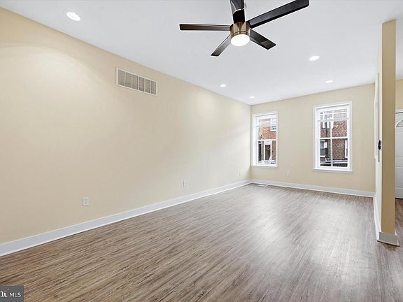4th image of 1729 Reed St