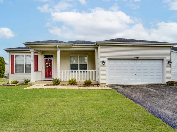 1811 Bluestem Cir, Aurora, IL 60504