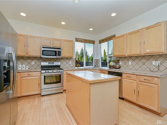 5th image of 1407 62nd Ct SE