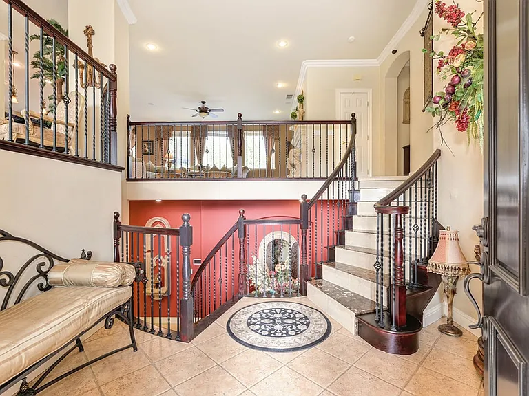 1676 Stronsay Ct — Photo 9