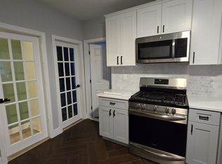 193 Hunts Ave, Pawtucket, RI 02861