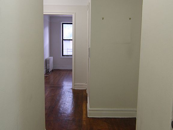 4th image of 30-60 48th St #1E