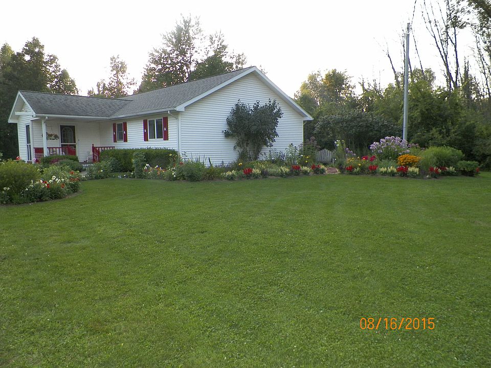 1st image of 15851 E Grand River Ave