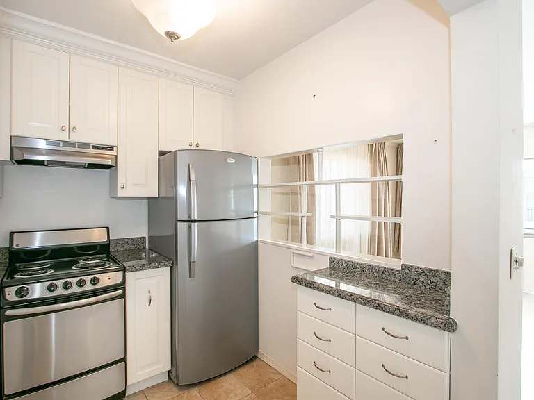 3240 Lake Osborne Dr #208 — Photo 5