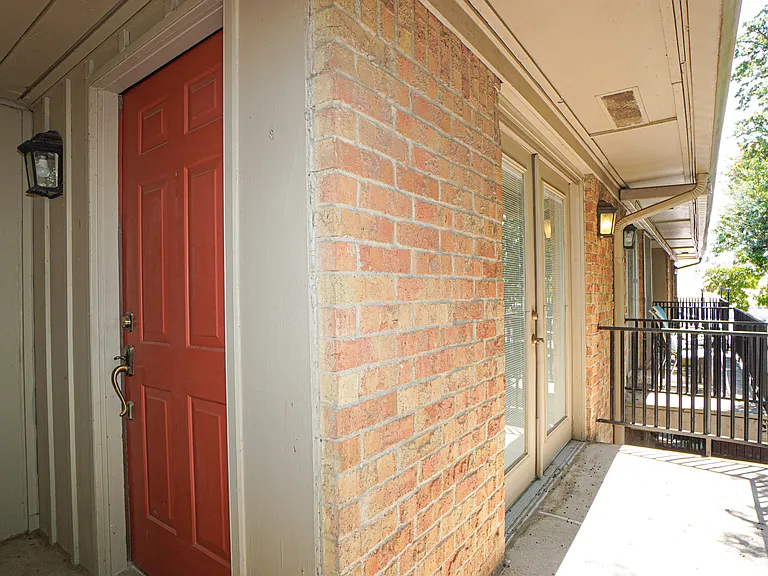 4211 Newton Ave #209 — Photo 4