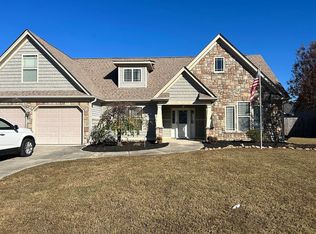 96 Caramel Ln, Rossville, GA 30741