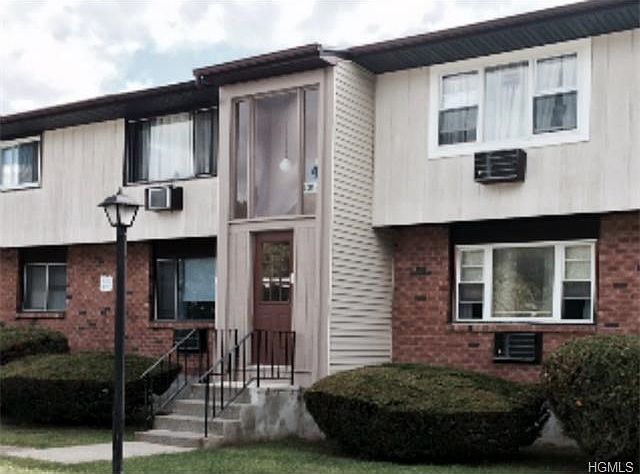1st image of 206 Parr Meadow Dr