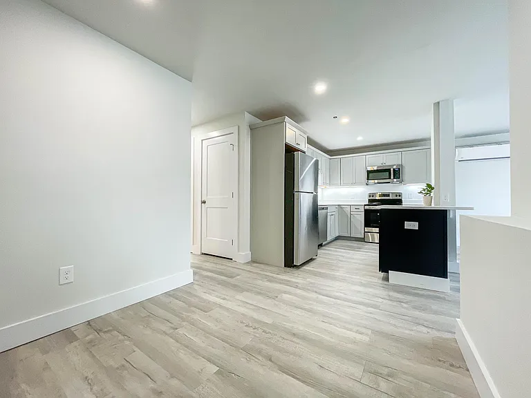 265 Cottage Rd #6 — Photo 14