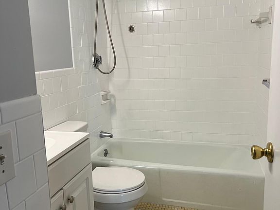 4th image of 1 N Howard Ave #7