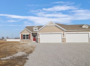 15738 W 101st Pl, Dyer, IN 46311