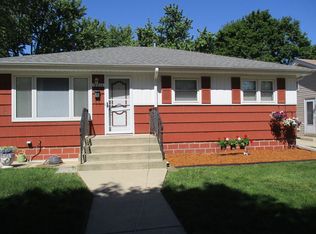 18526 Oak Ave, Lansing, IL 60438