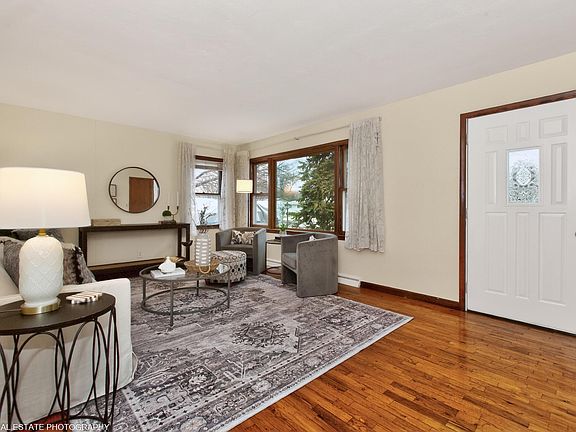 3rd image of 656 Marvin Ave