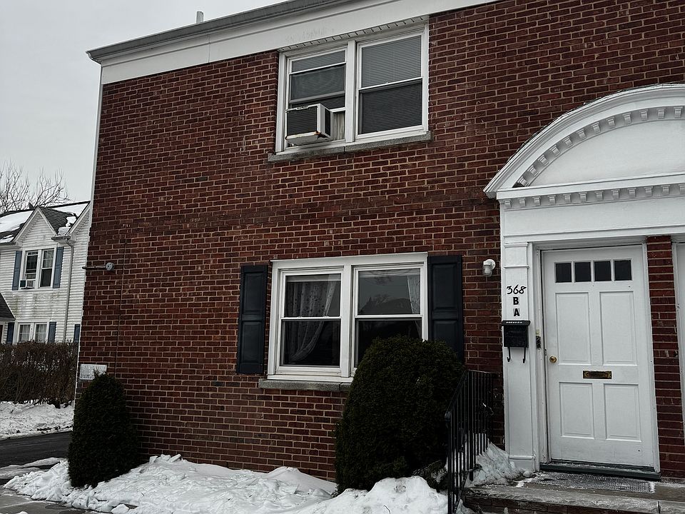 1st image of 368 W Lake Ave #1