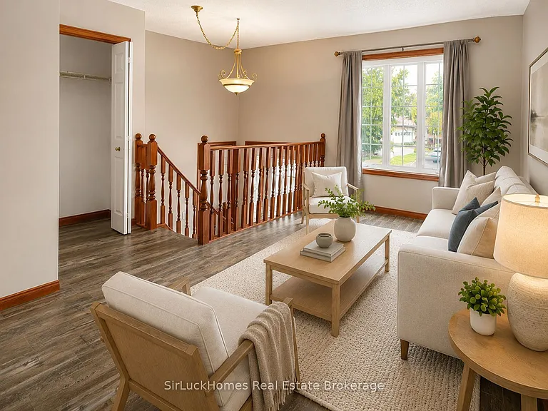 306 McKellar St — Photo 4