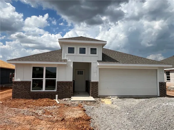8730 Majestic Rd, Bentonville, AR 72713