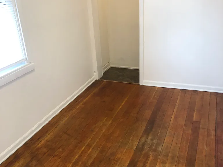 Bedroom 3 closet