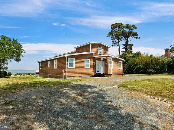 3rd image of 8034 Riverview Rd