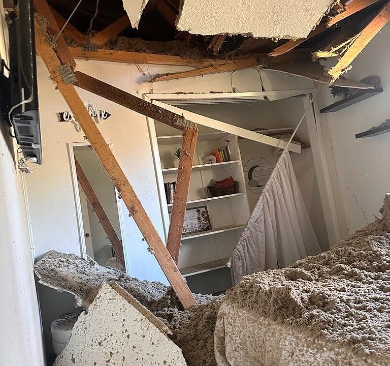 1st image of 45412 N Oakview Dr