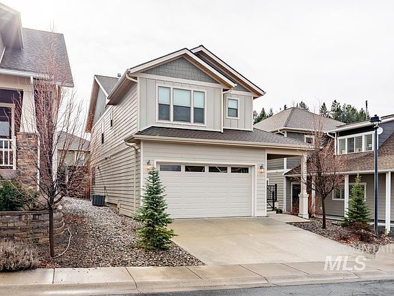2nd image of 1233 Wiltshire Dr