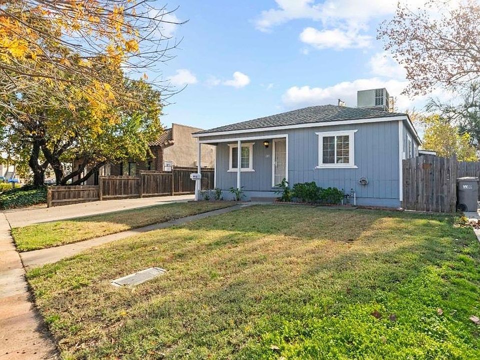 1st image of 209 11th St