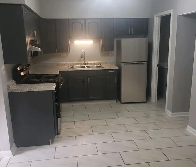 2236 Hanser Dr #2 — Photo 4