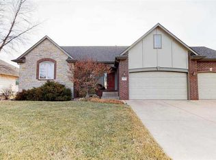 14221 W Binter Cir, Wichita, KS 67235