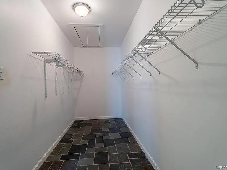 1-18 Willow Way #6 — Photo 9