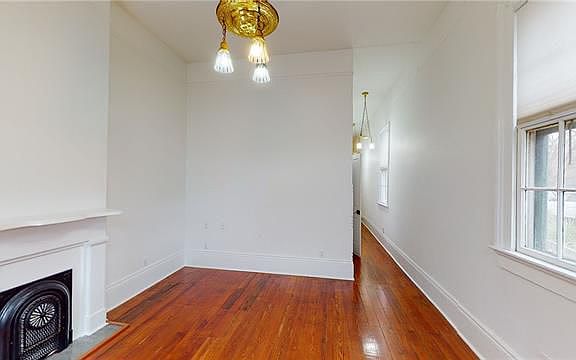 2nd image of 2223 Barracks St