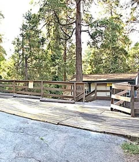 1st image of 23530 Lake Dr #3