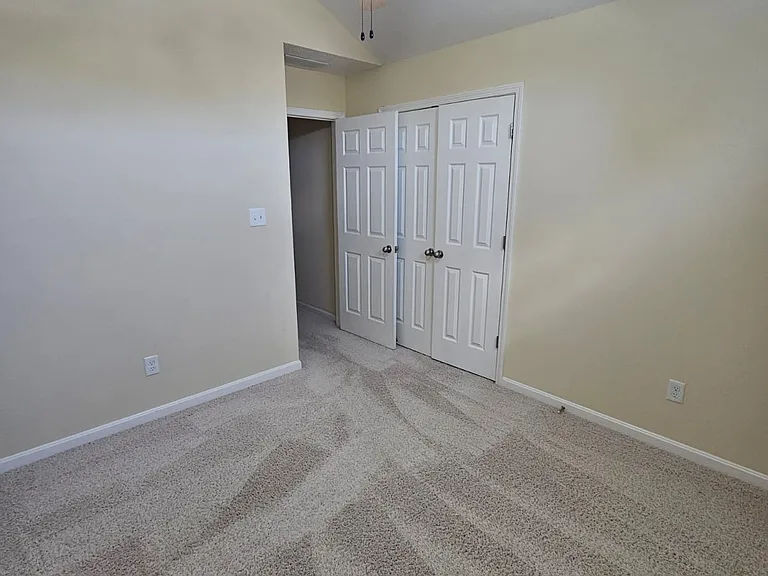 403 Persimmon Dr — Photo 15