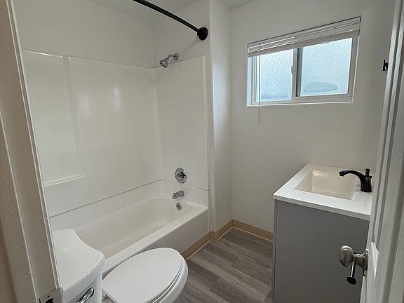 4th image of 7100 Utica St #7100
