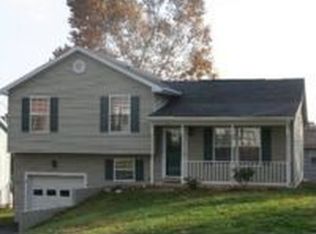 126 E Park Ave, Ranson, WV 25438