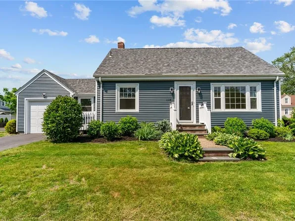 108 Ivan Ave E, Riverside, RI 02915