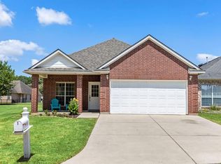 151 Snug Harbor Dr, Montgomery, TX 77356
