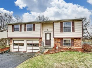 835 W Martindale Rd, Englewood, OH 45322