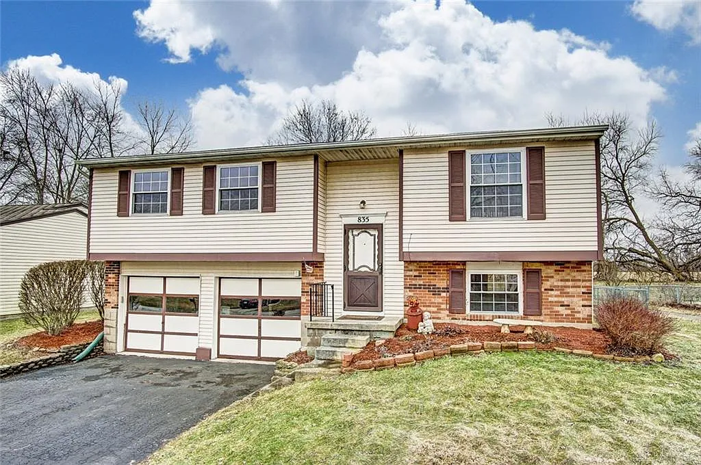835 W Martindale Rd photo 1