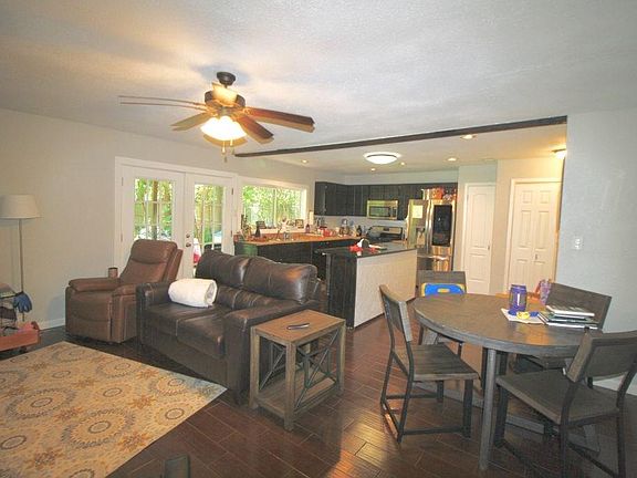 4th image of 720 Dewberry Dr