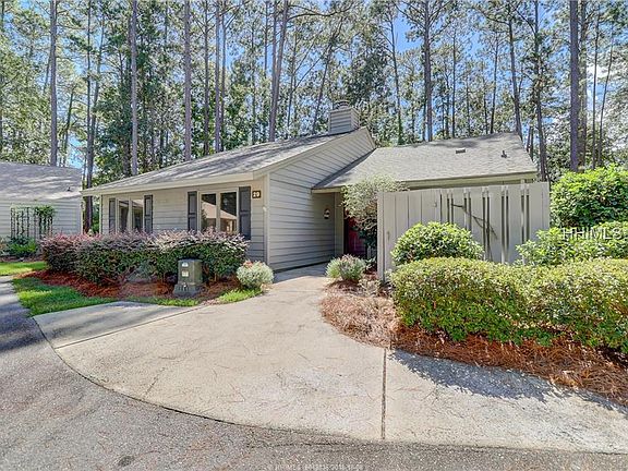 2nd image of 29 Fernwood Ct