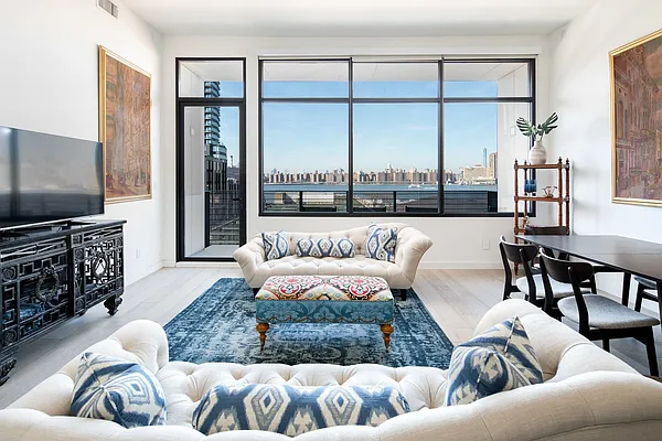 Sold by Compass | media 1