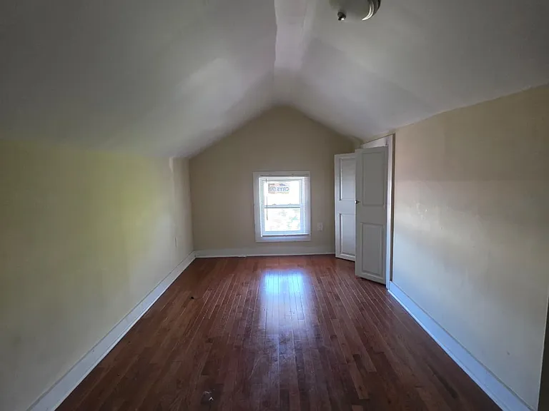 133 Hobart St #2A — Photo 4