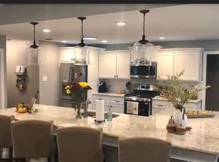 136 Timberlake Dr, Azle, TX 76020