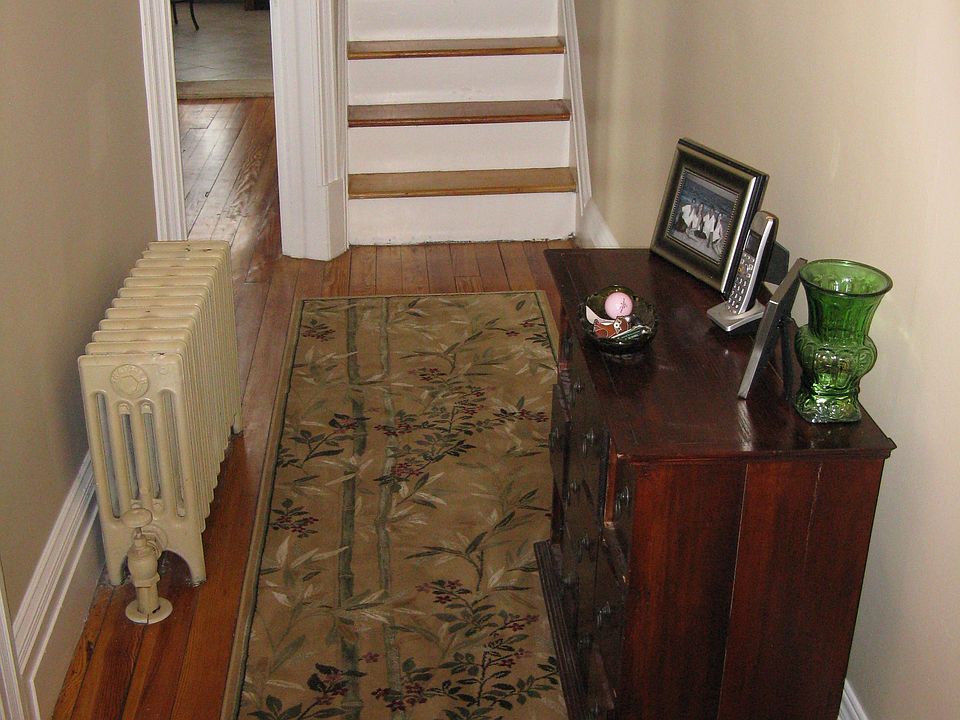 216 - Hallway