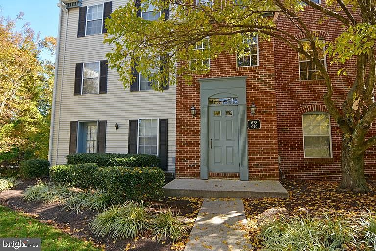 1st image of 640 Newbridge Ct #5