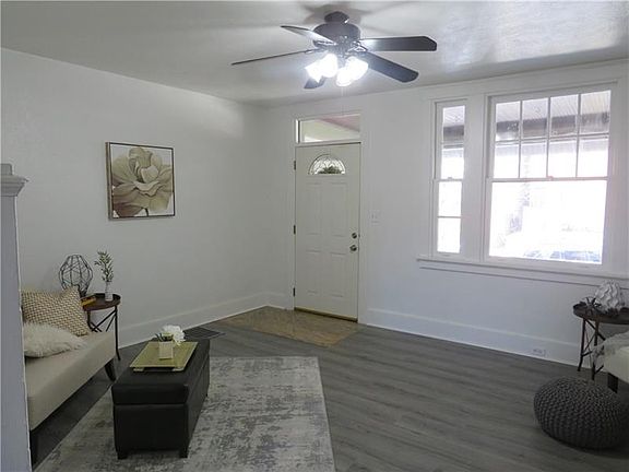 3rd image of 519 Aspen St