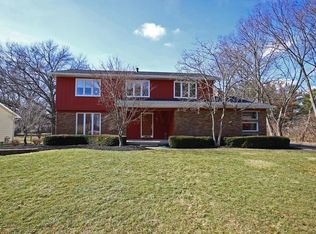 693 Strawberry Hill Rd W, Columbus, OH 43213