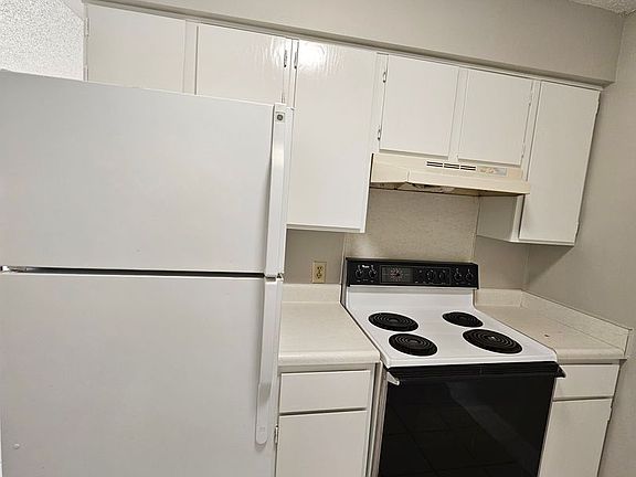 5th image of 1233 W Sunset Dr #1235