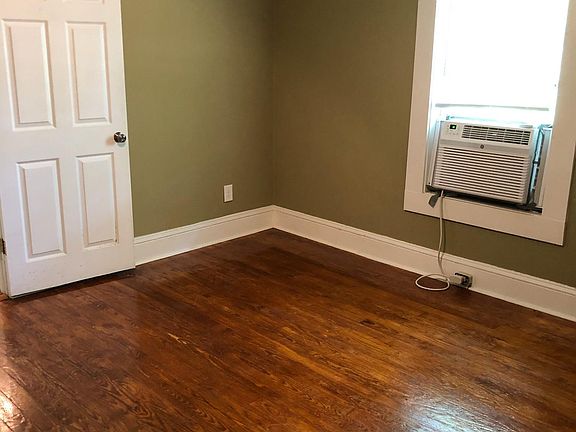2nd image of 349 Northside Dr #C