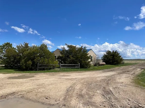 20742 293rd St, Martin, SD 57551