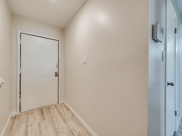 3132 Magill St — Photo 5
