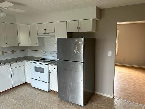 5th image of 3249 Mammoth Dr